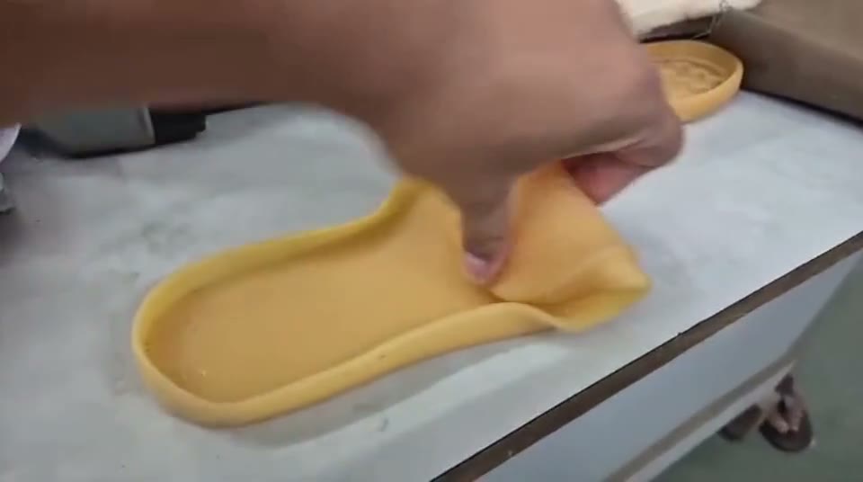 Real video frame: the 4.bare sole bent by hand